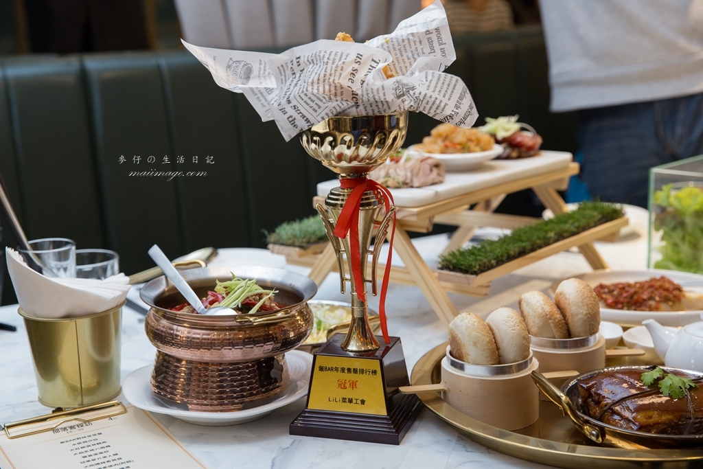 【台北美食】飯BAR LiLi｜飯Bar集團版圖進駐北車啦～浮誇的網美系餐點好吃、好拍、好有趣｜台北車站美食 @嘿!部落!