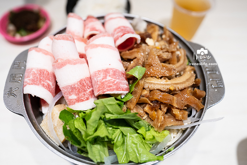 【蘆洲】蘆洲平價小火鍋，一個人獨享鴛鴦鍋、一鍋一燒，豬油拌飯、飲料、冰淇淋、爆米花、餅乾無限吃到飽．六扇門時尚湯鍋(蘆洲光華店) @嘿!部落!