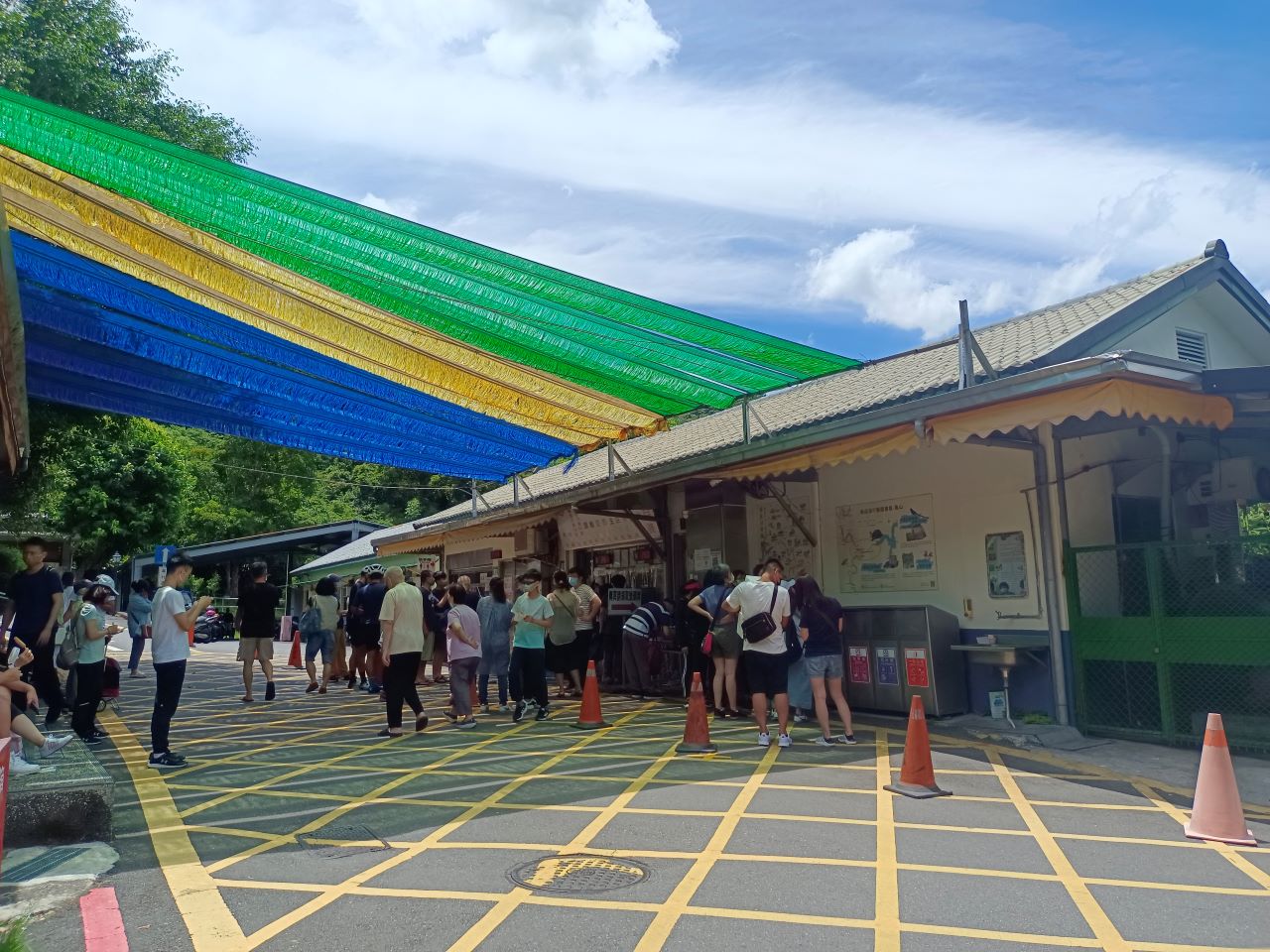 即時熱門文章：(烏來必吃美食)台電桂山電廠冰品部(桂山冰棒)清冰一隻才賣8元，多口味冰棒也才賣你11元，多吃幾隻也不心痛~(內含訂購單)