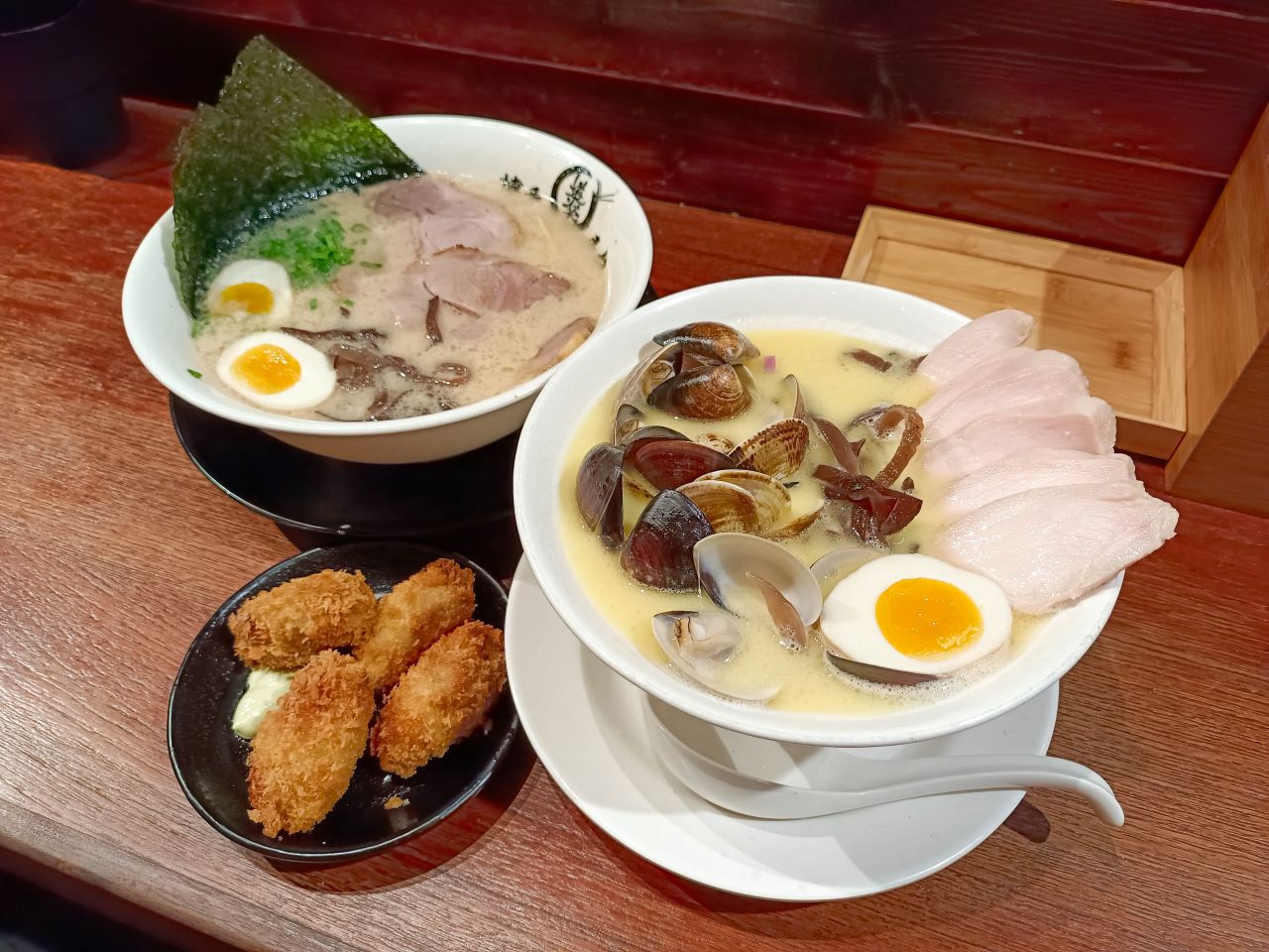 即時熱門文章：(士林美食)道樂屋台二店-道樂拉麵大北店，服務人員親切，湯頭濃郁，免費加麵，士林排隊拉麵名店