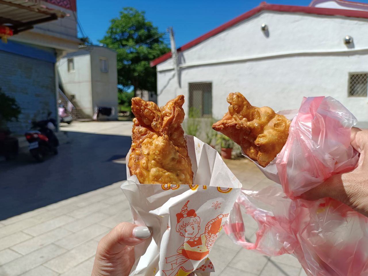即時熱門文章：(小金門美食)華興商行石果軒香蛋，酥脆的餅皮加上酒香的香腸在台灣沒吃過的滋味~