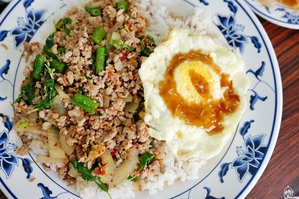 『桃園。八德』 泰 ไทย.อร่อย (泰 ㄚ ㄌㄨㄞˇ)泰式料理麵飯小館｜隱藏版巷弄美食  泰國人開的正統泰式料理。 @嘿!部落!