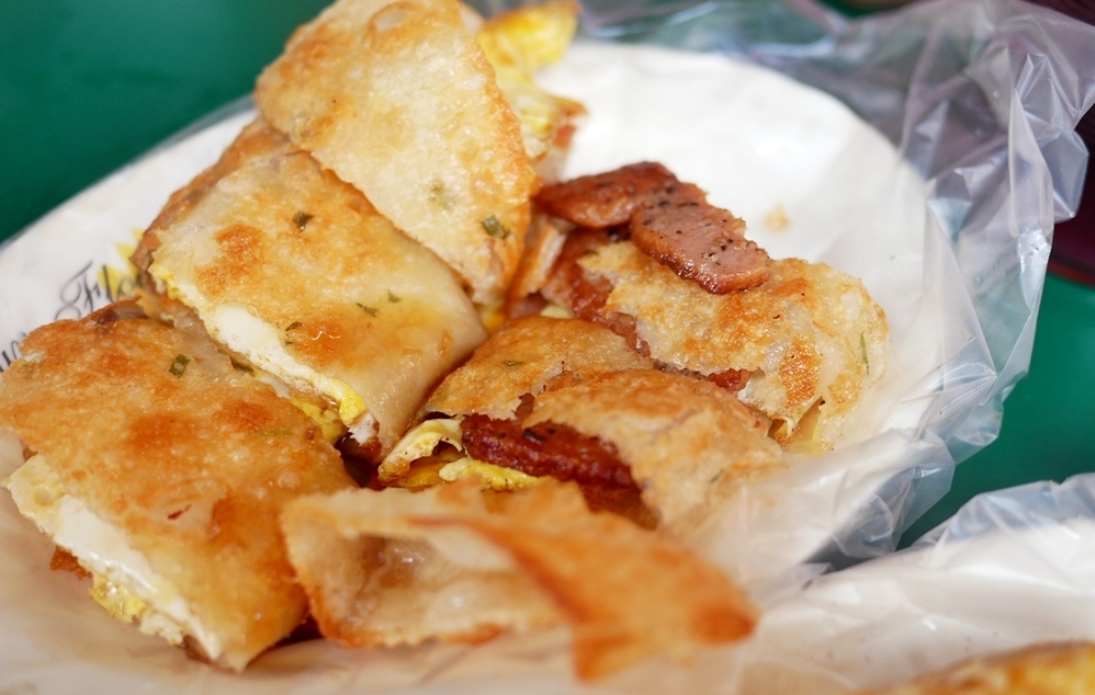 『桃園。美食』 佳味複合式早餐店｜google評價4.5分，將近75則好評不斷，CP值超高 半煎炸超酥脆蛋餅必點！ @嘿!部落!