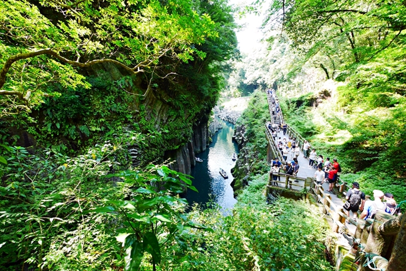 『日本。九州』 絕景峽谷「高千穂峡」 天上之水真名井瀑布｜2026年9/7-9/10全九州SUNQPASS 快樂無極限巴士之旅。 @嘿!部落!