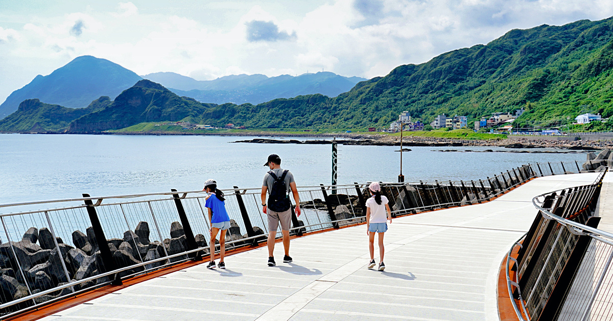 基隆親子景點》望海巷跨海景觀橋～擁有360度無敵山海美景的自行車道，串連海科館、潮境公園