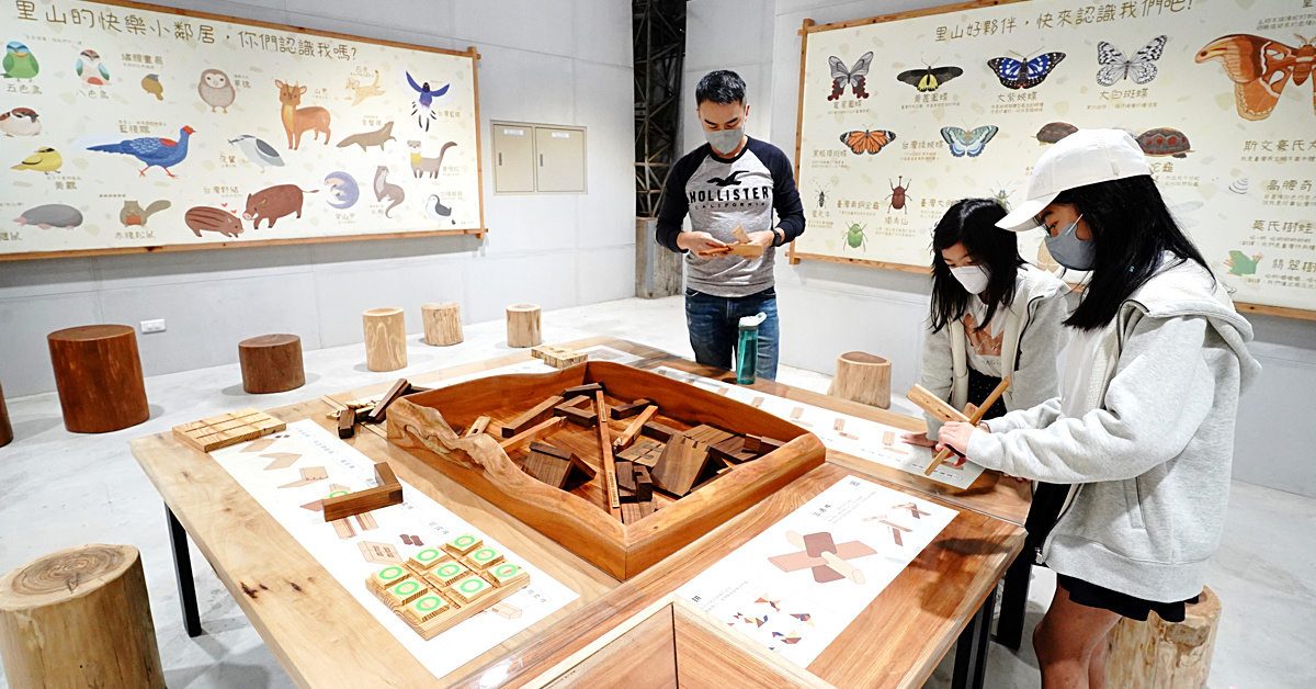 即時熱門文章：宜蘭蘇澳景點》森學苑～全新免門票觀光工廠好美好好拍，原木遊戲好好玩，還可以做DIY~