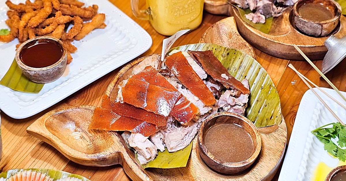 宿霧美食【House of Lechon】宿霧第一名烤乳豬排隊名店，不只好吃還是超好拍網美店 @嘿!部落!