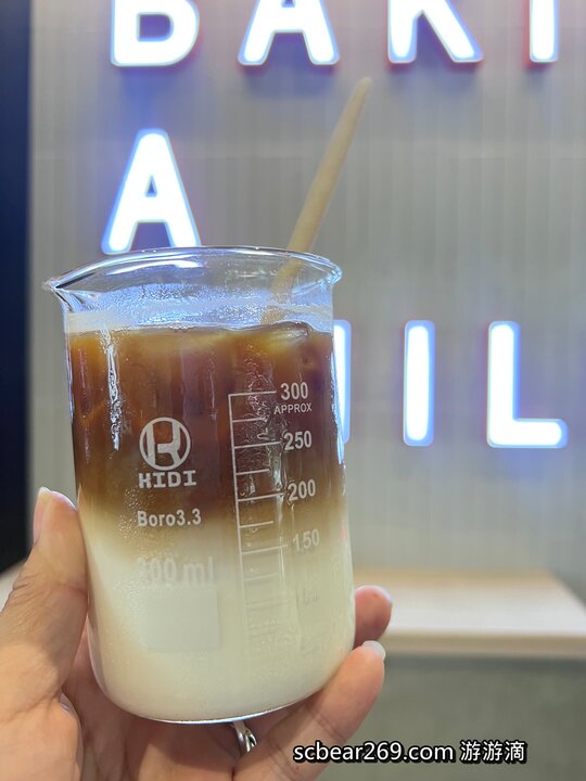 【埔里】「Feeling 18 LAB烘焙研究所．實驗室風格咖啡館，燒杯量杯造型容器好吸睛（手作甜點/生吐司/蝴蝶酥/伴手禮）」 @嘿!部落!