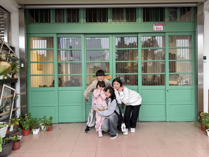 【中壢】「三春家 cafe．復古懷舊風，有天井的老宅咖啡館（單品手沖/手工甜點/酸種麵包/寵物友善/近家樂福.南亞技術學院）」 @嘿!部落!