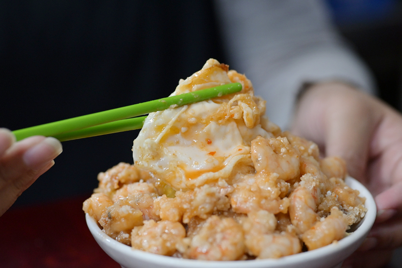 基隆美食|天天鮮排骨飯/隱藏巷弄排隊美食/孝三路美食(菜單價位) @嘿!部落!