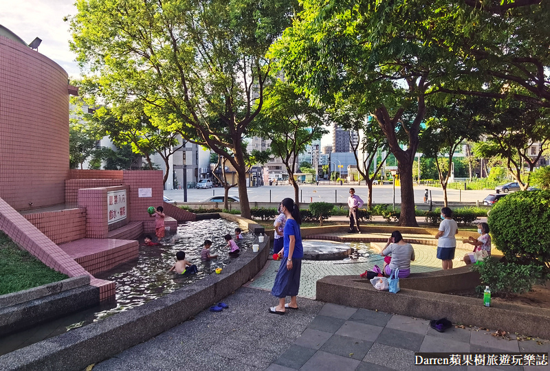 桃園玩水公園|建國公園/桃園免費玩水鄰近桃園火車站後站(交通) @嘿!部落!